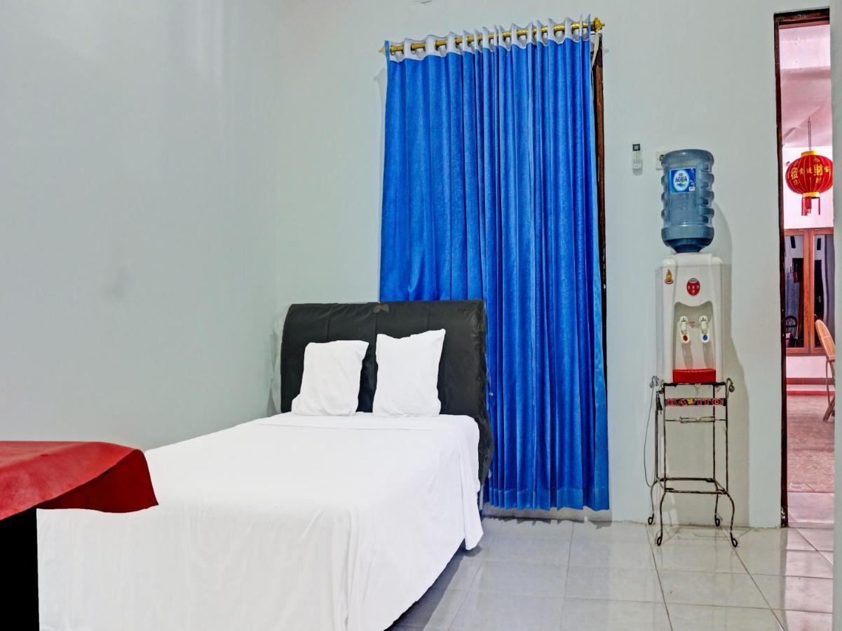 Oyo 91416 Puri 88 Homestay Kupang  Eksteriør bilde