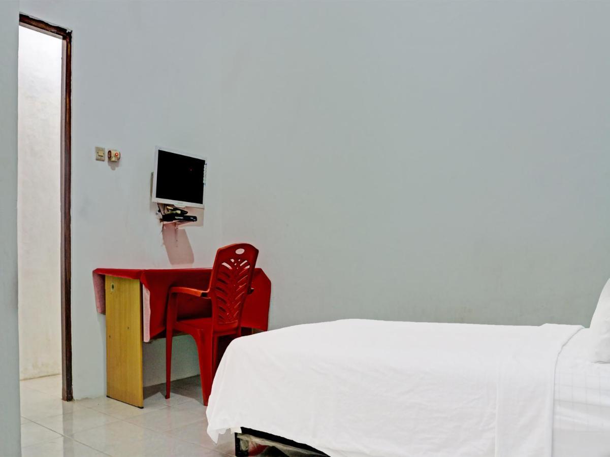 Oyo 91416 Puri 88 Homestay Kupang  Eksteriør bilde